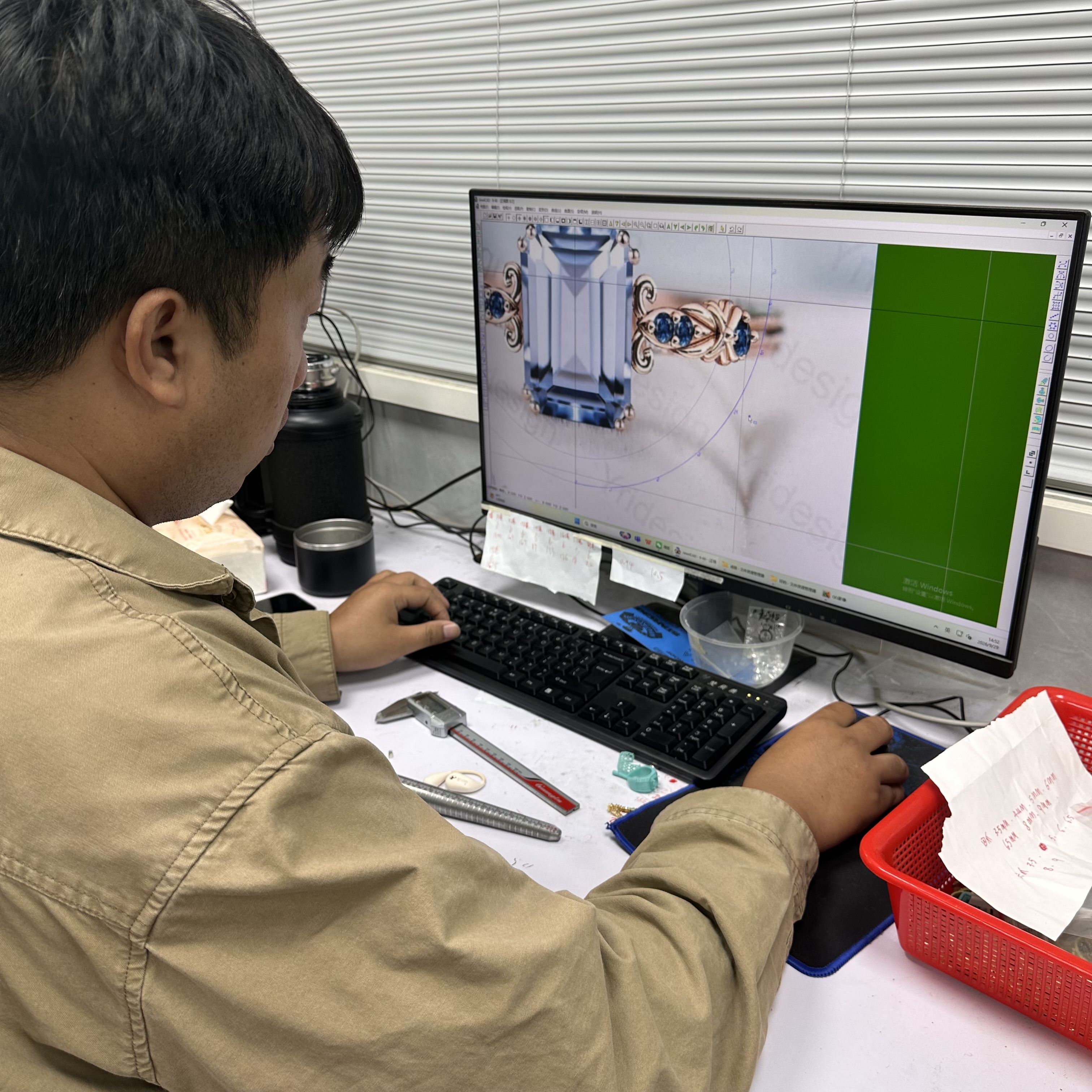 Jewelry CAD design development at a production workstation